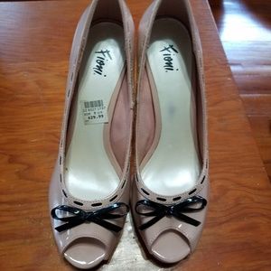 Womens pink heels sz 8.5